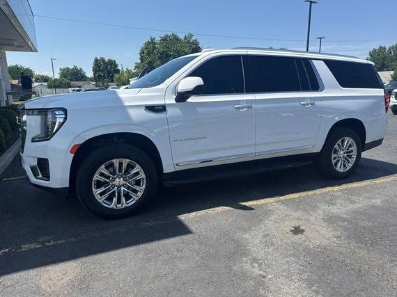 GMC YUKON XL 2023 1GKS2GKD4PR259712 image